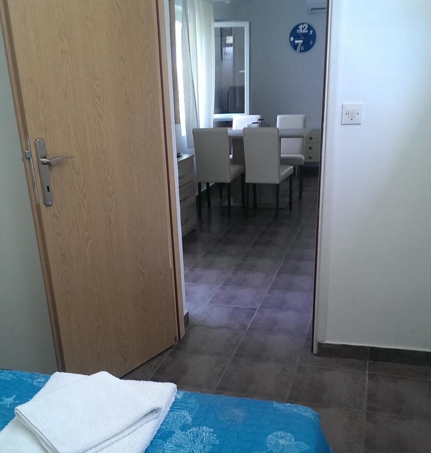 Nevena Apartments *