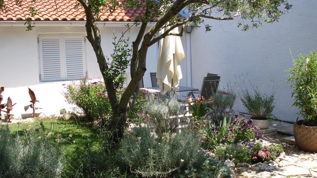 Nevena Apartments Apartman